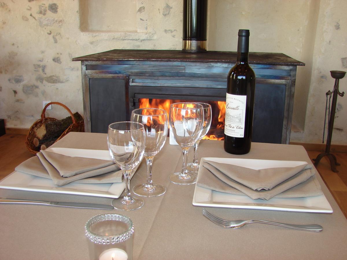 Marsat Domaine Des Massols B&B 외부 사진