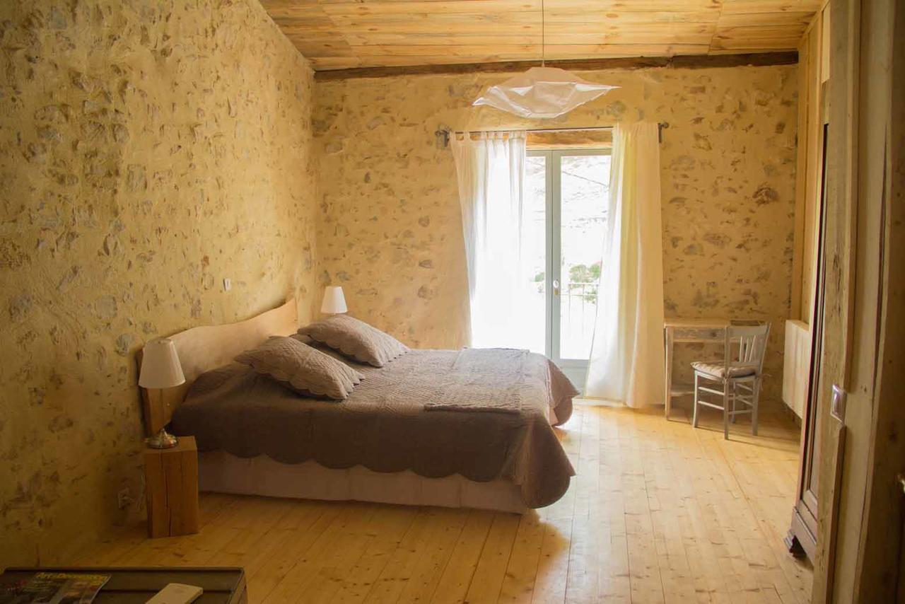 Marsat Domaine Des Massols B&B 외부 사진